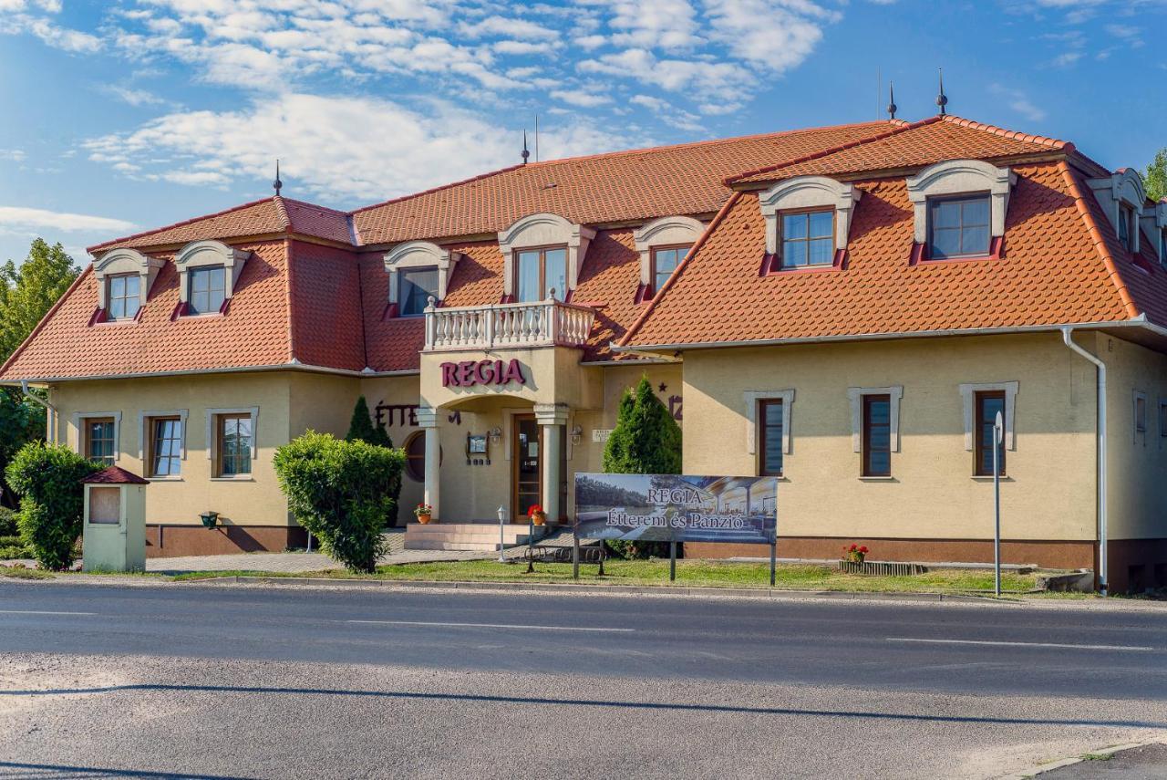 Halászi Regia Panzio B&B 외부 사진