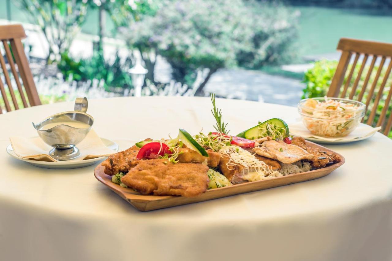 Halászi Regia Panzio B&B 외부 사진