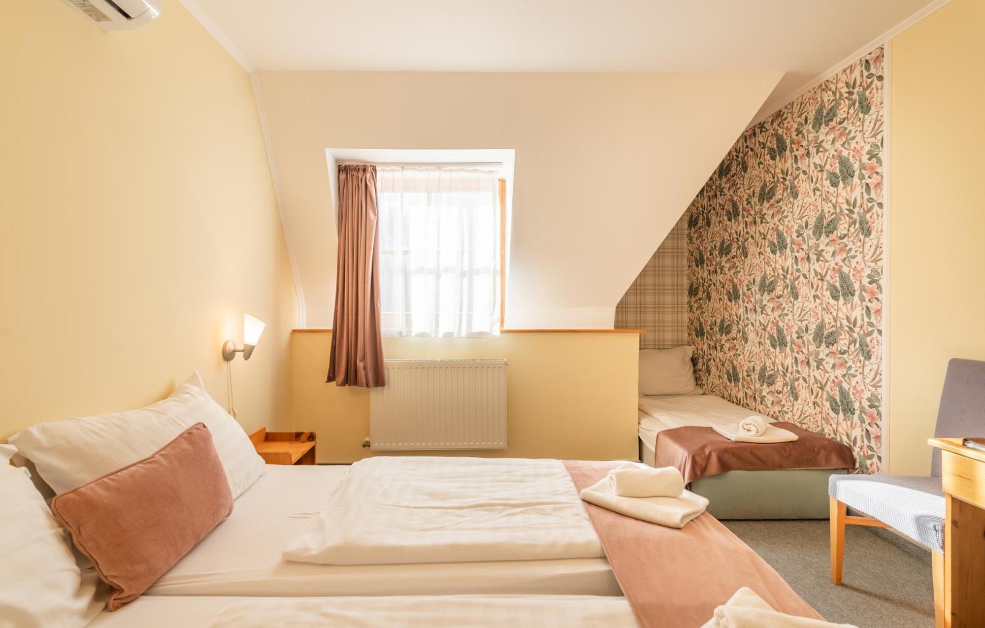 Halászi Regia Panzio B&B 외부 사진
