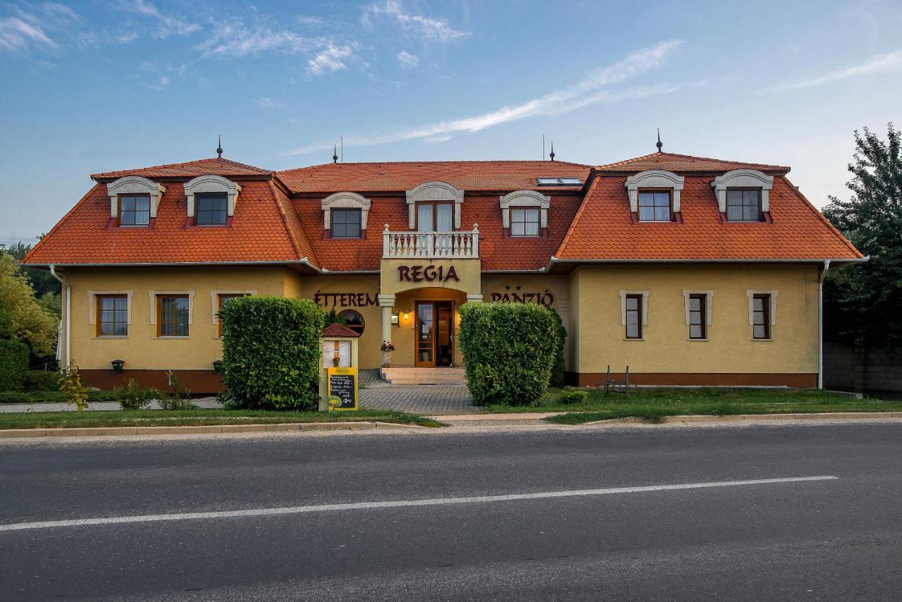 Halászi Regia Panzio B&B 외부 사진